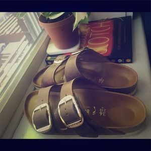 Birckenstock Arizona Big Buckle Sz 36